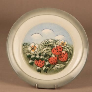 Arabia, Oma maa mansikka, suunnittelija Heljä Liukko-Sundström, Oma maa mansikka