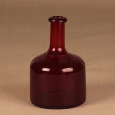 Riihimäen lasi koristepullo, rubiininpunainen, suunnittelija tuntematon,