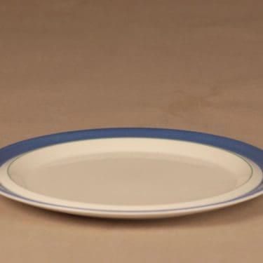 Arabia Balladi lautanen, 25.5 cm, suunnittelija Heikki Orvola, 25.5 cm, raitakoriste