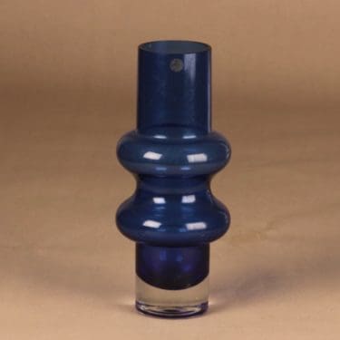 Riihimäen lasi Solmuke maljakko, sininen, suunnittelija Tamara Aladin,