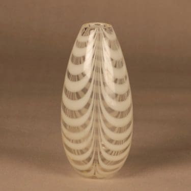 Kumela maljakko, signeerattu, suunnittelija Maija Carlson, signeerattu