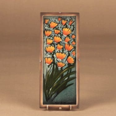 Arabia HLS seinälaatta, Kukat kuiskivat, suunnittelija Heljä Liukko-Sundström, Kukat kuiskivat