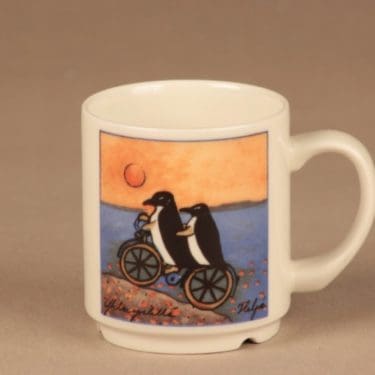 Arabia Forte muki, Yhteispelillä, suunnittelija Heljä Liukko-Sundström, Yhteispelillä, 2.5 dl, pingviini, tilaustyö