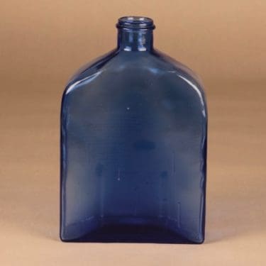 Riihimäen lasi 1736 lankkupullo, sininen, suunnittelija Helena Tynell, suuri