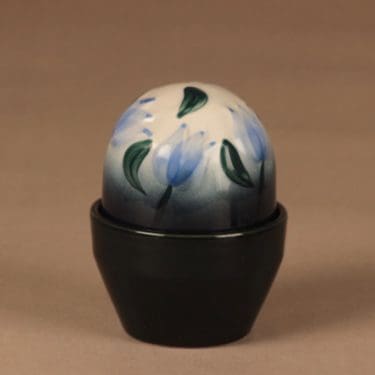 Arabia Ikikukka sininen Kellokukka, signeerattu, suunnittelija Heljä Liukko-Sundström, signeerattu, kukka, käsinmaalattu