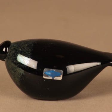 Nuutajärvi lintu , Variksenpoika, suunnittelija Oiva Toikka, Variksenpoika, signeerattu