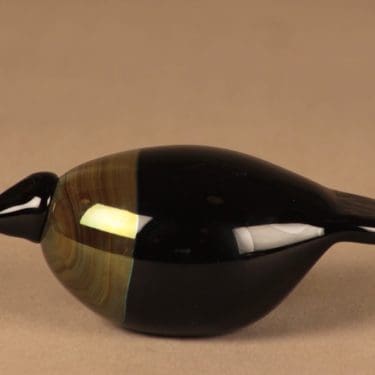 Nuutajärvi lintu , Variksenpoika, suunnittelija Oiva Toikka, Variksenpoika, signeerattu