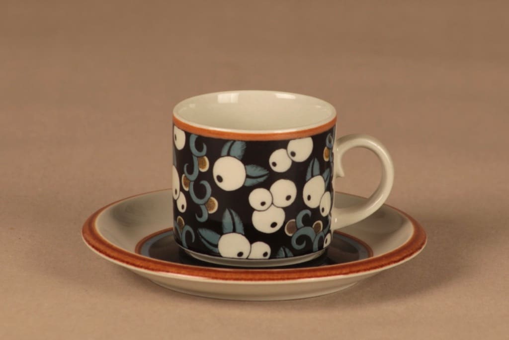 Arabia Taika coffee cup and plates(2) designer Inkeri Seppälä 2