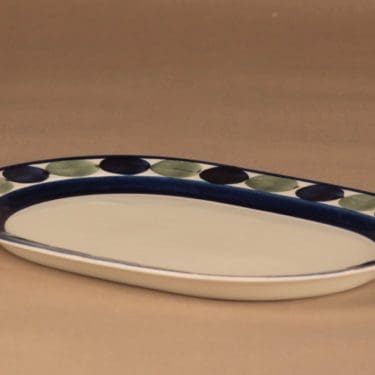 Arabia Nyyrikki tarjoiluvati, käsinmaalattu, suunnittelija Raija Uosikkinen, käsinmaalattu