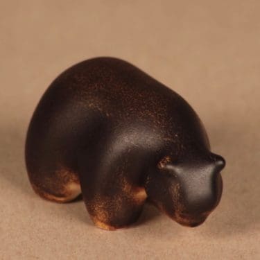 Arabia figuuri, karhu, suunnittelija Raili Eerola, karhu, käsinmaalattu