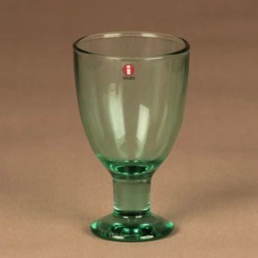 Iittala Verna viinilasi, 22 cl, suunnittelija Kerttu Nurminen, 22 cl