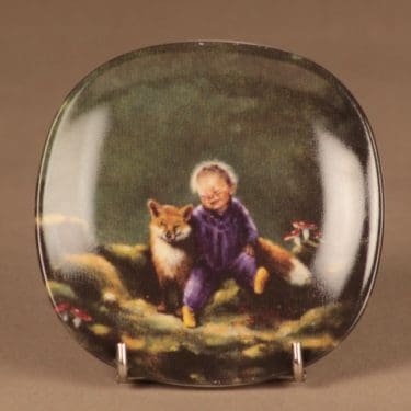 Arabia Sydänystävä wall plate Fox designer Sussi Anna Åberg