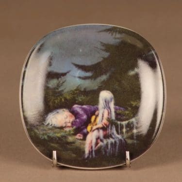 Arabia Sydänystävä wall plate Fairy designer Sussi Anna Åberg