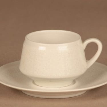 Arabia Pitsi kahvikuppi, valkoinen, suunnittelija Raija Uosikkinen,