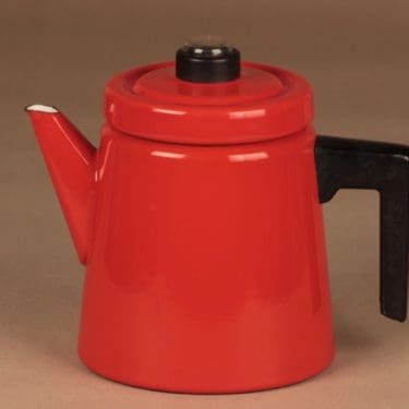 Finel Pehtoori kahvipannu, 2 l, suunnittelija Antti Nurmesniemi, 2 l