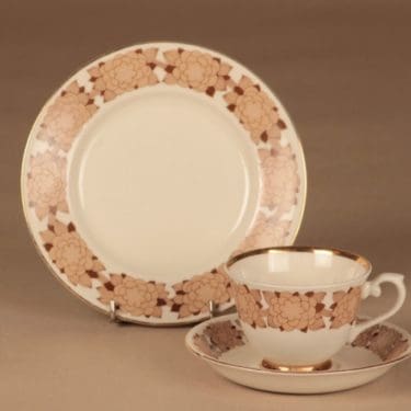 Arabia AX kahvikuppi ja lautaset(2), suunnittelija , kukka, köynnös