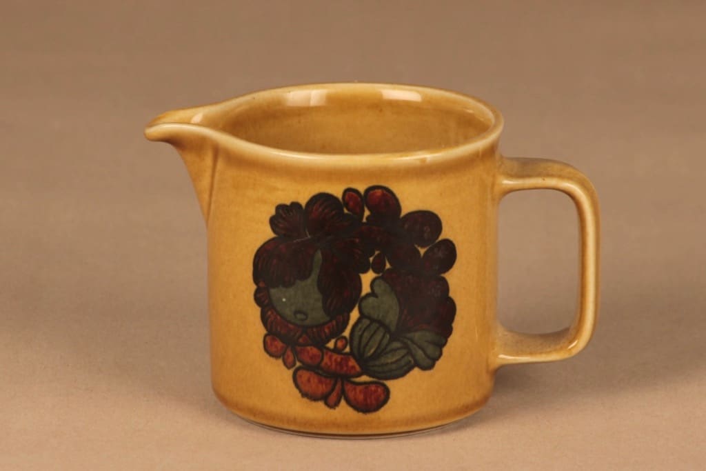 Arabia Otso kaadin, 0.5 l, suunnittelija Raija Uosikkinen, 0.5 l