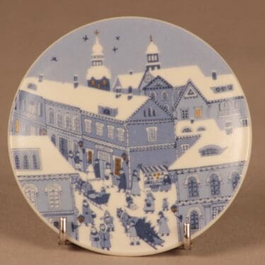 Arabia christmas wall plate Christmas street designer Raija Uosikkinen