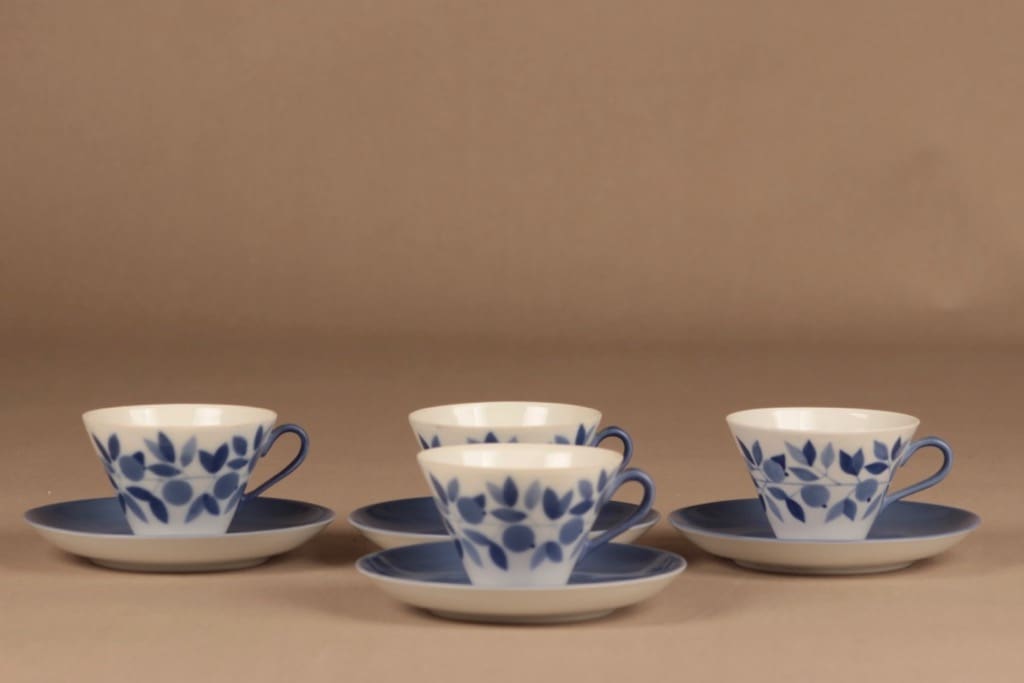 Arabia Myrtilla coffee cup hand-painted, 4 pcs designer Esteri Tomula