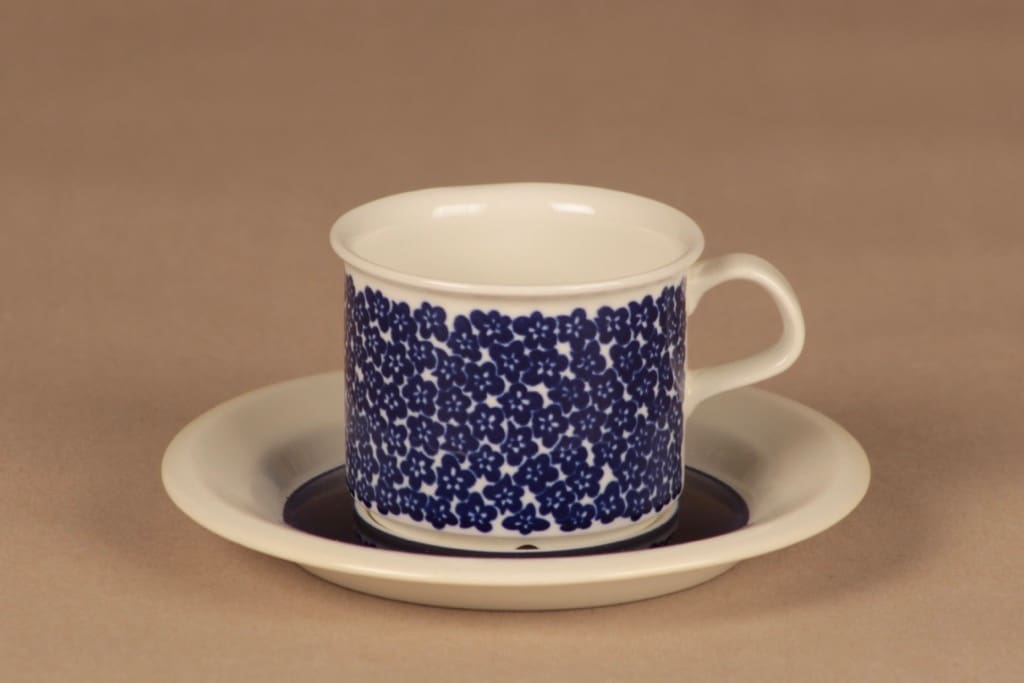Arabia Faenza Blue flower coffee cup and plates(2) designer Inkeri Seppälä 2