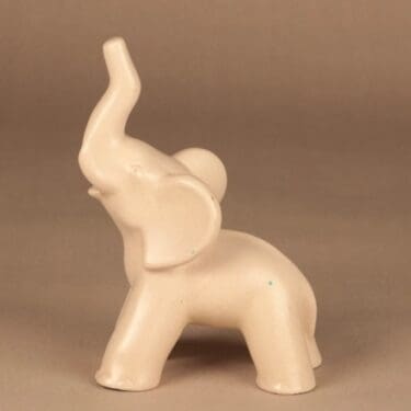 Kupittaan savi 359III norsu, valkoinen, suunnittelija Kerttu Suvanto-Vaajakallio,