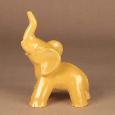 Kupittaan savi 359III norsu, keltainen, suunnittelija Kerttu Suvanto-Vaajakallio,