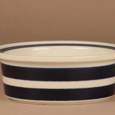 Arabia Kasino kulho, sinivalkoinen, suunnittelija Göran Bäck, raitakoriste