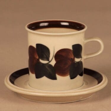 Arabia Ruija cacao mug, hand-painted designer Raija Uosikkinen