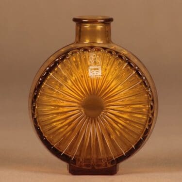 Riihimäen lasi Aurinkopullo decoratice bottle size 1/4, amber designer Helena Tynell