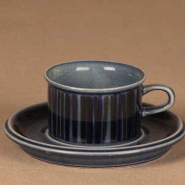 Arabia Kosmos mokkakuppi suunnittelija Gunvor Olin-Gronqvist