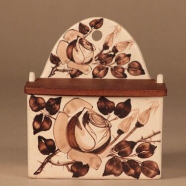 Kupittaan savi 1298 Suola-astia, käsinmaalattu, suunnittelija , käsinmaalattu, signeerattu