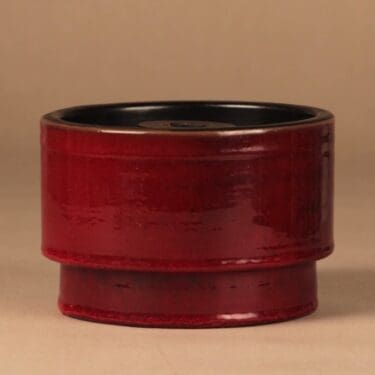 Kupittaan Savi keramiikkarasia, puukannella, suunnittelija Heidi Blomstedt, puukannella