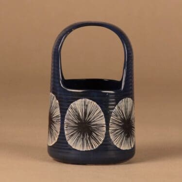 Kupittaan savi maljakko, käsinmaalattu, suunnittelija Solveig Björkman, käsinmaalattu, signeerattu