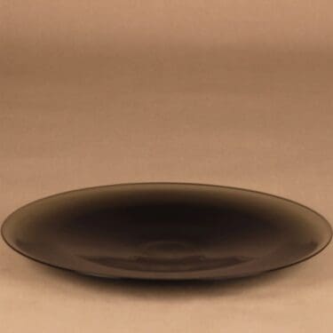 Iittala värireunalautanen, signeerattu, suunnittelija Timo Sarpaneva, signeerattu