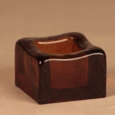 Nuutajärvi Iglu tuhka-astia, ruskea, suunnittelija Oiva Toikka,