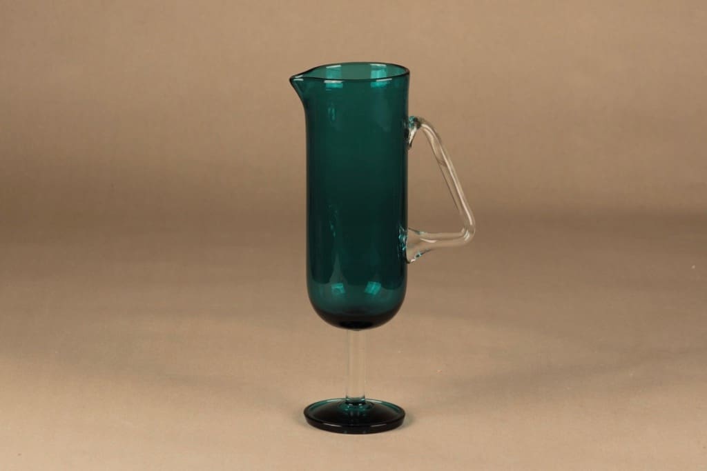 Riihimäen lasi Harlekiini mehukaadin, jalallinen, suunnittelija Nanny Still, jalallinen