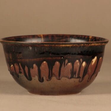 Alamaa taidekeramiikkakulho, signeerattu, suunnittelija Liisa Hallamaa, signeerattu