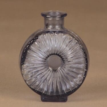 Riihimäen lasi Aurinkopullo bottle neodimium, size ¼ designer Helena Tynell