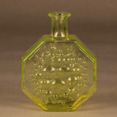 Riihimäen lasi Stella Polaris koristepullo, keltainen, suunnittelija Nanny Still,