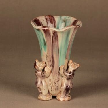 Kupittaan savi maljakko, “Karhut”, suunnittelija , “Karhut”