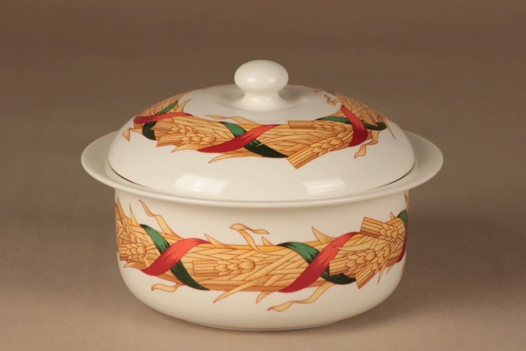 Arabia Santa Arctica bowl with lid designer Raimo Ranta