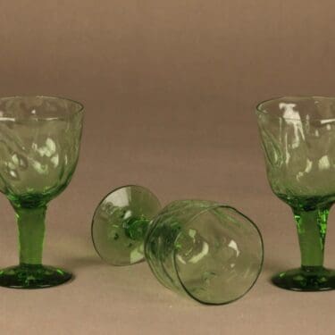Humppila Fantasia viinilasi, 10 cl, 3 kpl, suunnittelija Henrik Koivula, 10 cl, tilaustyö
