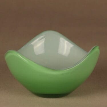 Riihimäen lasi Barokki oluttuoppi, 1 l, suunnittelija Erkkitapio Siiroinen, 1 l