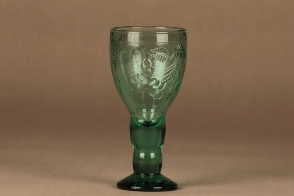 Humppila Tutti Frutti wine glass, green designer Nanny Still