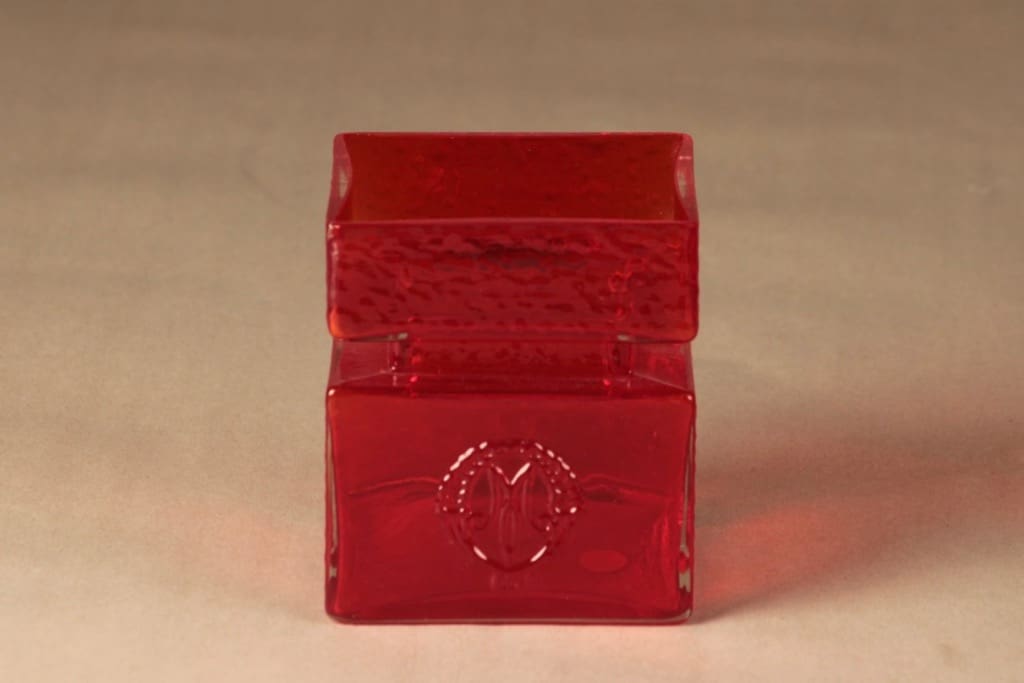 Riihimäen lasi Pala vase, limited edition designer Helena Tynell