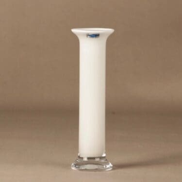 Nuutajärvi Fuuga maljakko, opaalivalkoinen, kirkas jalka, suunnittelija Heikki Orvola,