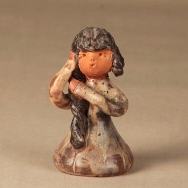 Savimuotoilu tmi figuuri, signeerattu, suunnittelija Anja Kantor, signeerattu, käsinmuotoiltu, käsinmaalattu