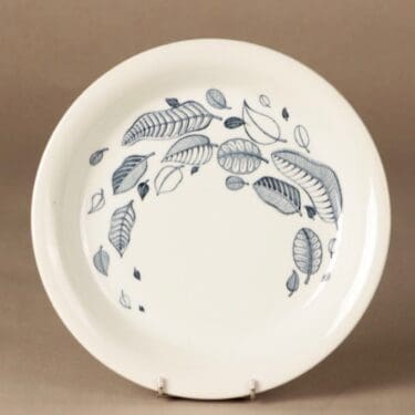 Arabia Syksy lautanen, 23.5 cm, suunnittelija Raija Uosikkinen, 23.5 cm, lehti