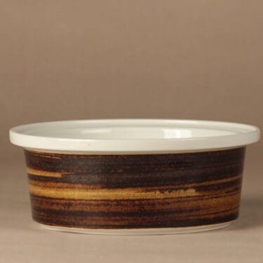 Arabia uunivuoka L, käsinmaalattu, suunnittelija Esteri Tomula, käsinmaalattu, raita