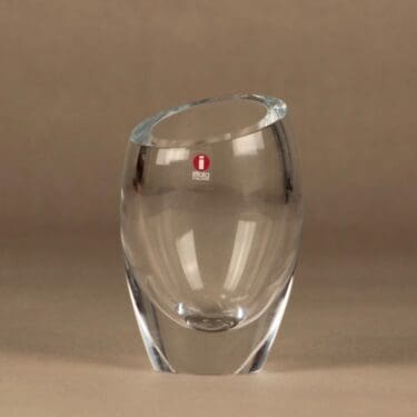 Nuutajärvi maljakko, signeerattu, suunnittelija Kerttu Nurminen, signeerattu